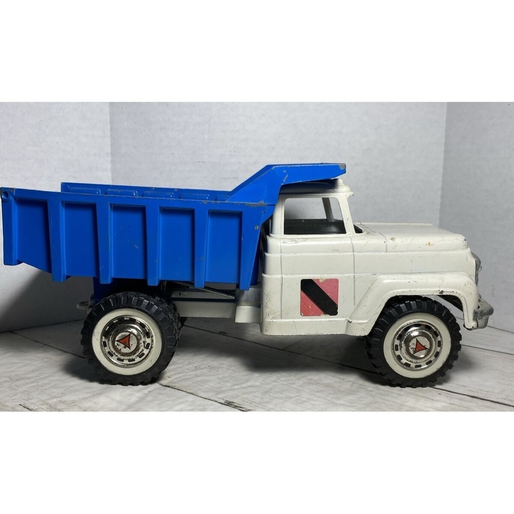 Vintage Hubley 902 Metal Dump Truck W/ Lift White & Blue Lancaster